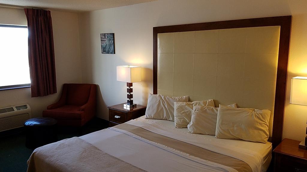 Americas Best Value Inn Zumbrota Exterior foto